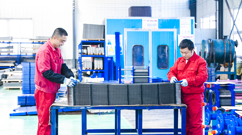 Qingdao Reapter detachable plate heat exchanger production and assembly process：