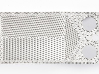 Plate heat exchanger corrugated plate to prevent deformation under pressure